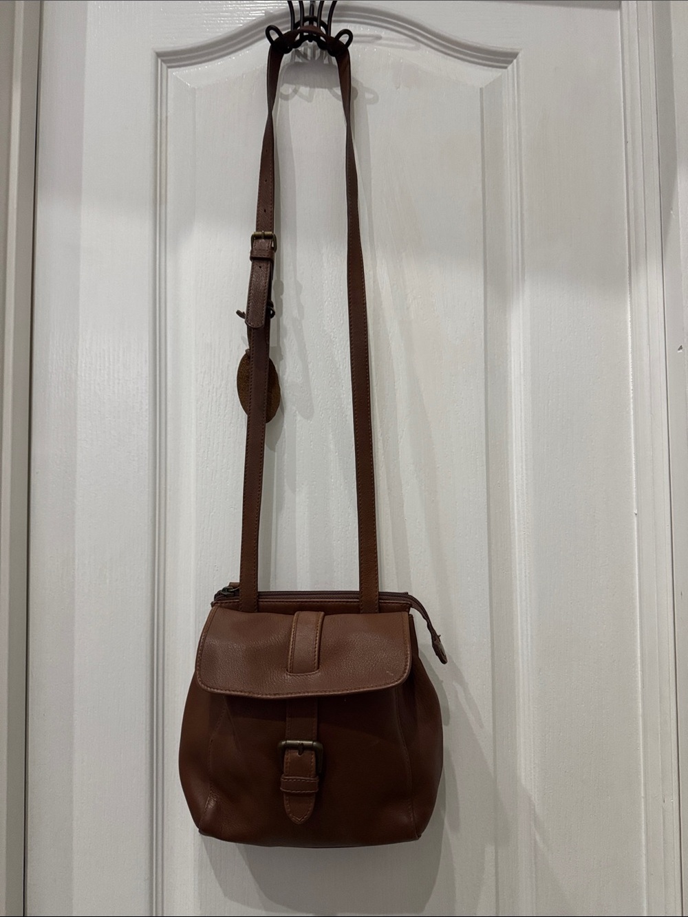Leather Co by Liz Claiborne Brown Leather Crossbody purse with Buckle Accent